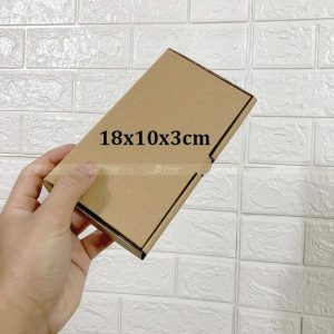 Hộp carton nắp gài kích cỡ 18x10x3cm
